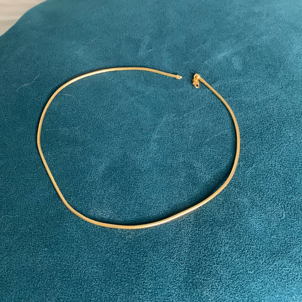 Gold slide necklace